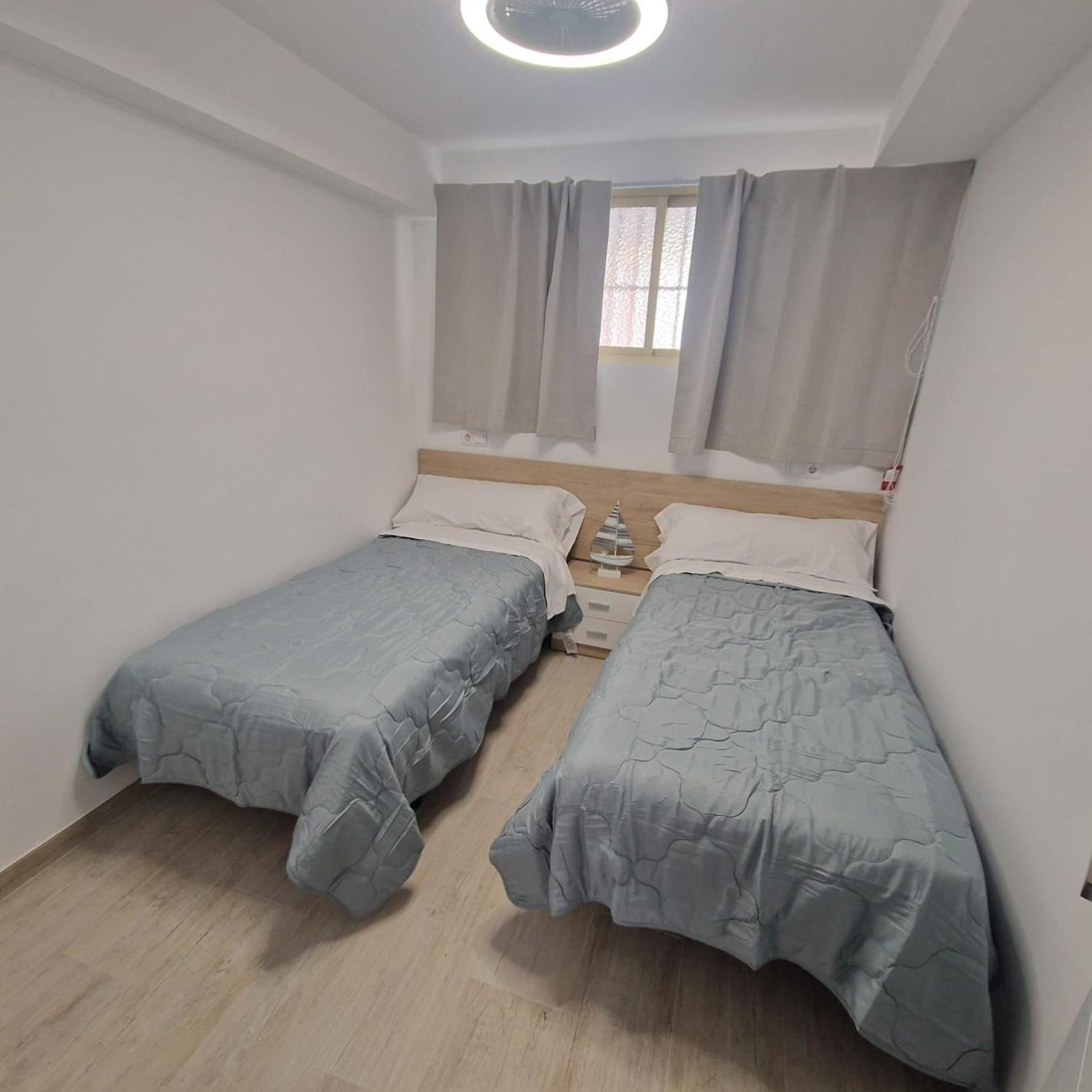 Golden Beach Apartament ベニドルム エクステリア 写真